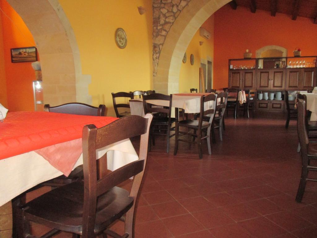 Le Mangiatoie Del Re Giordano Villa Avola Eksteriør billede